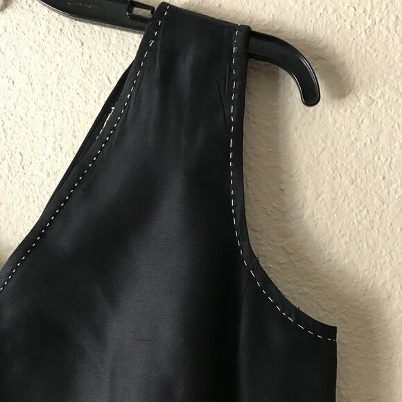 Harris Wallace New York V-Neck Black Dress with Detailed Backstitch - Picture 7 of 16